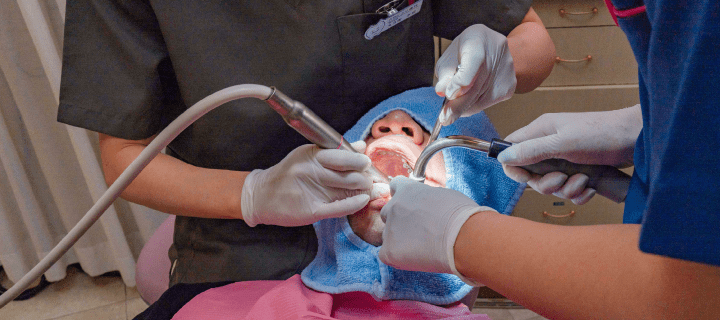 虫歯・歯周病治療の画像